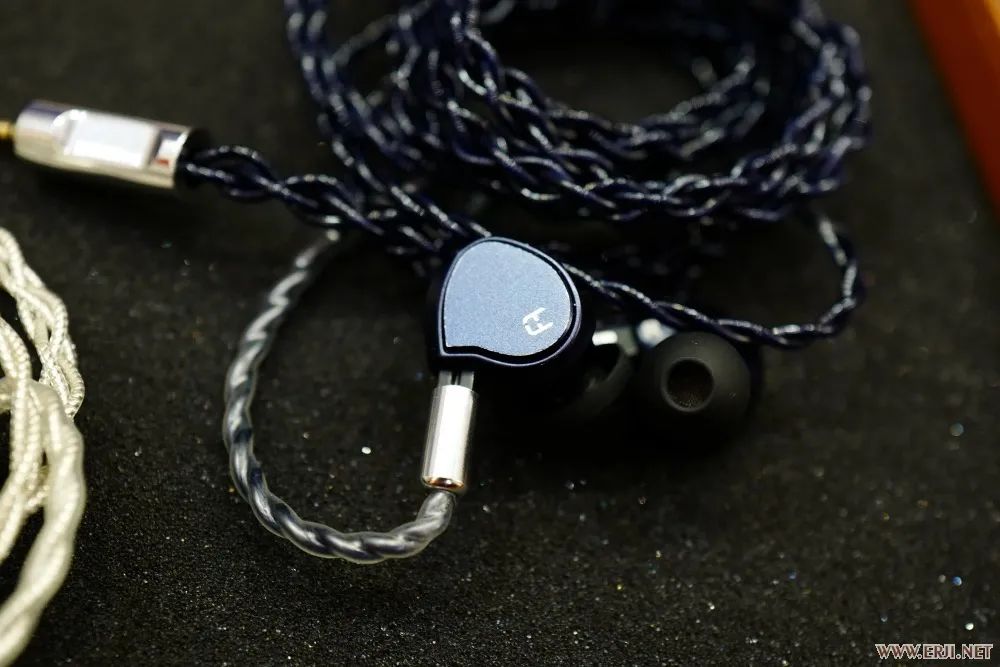 展商如何布展，才能让展位人气显得特别旺？成都国际耳机展大报道