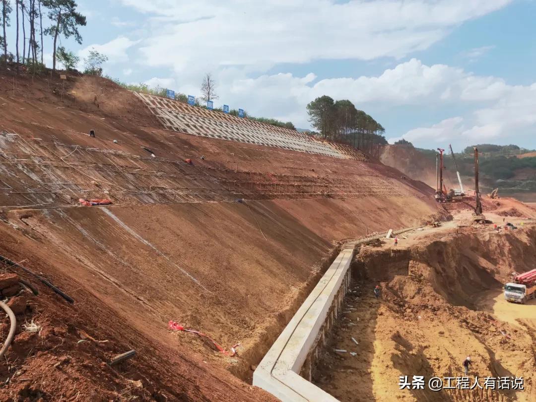 设计边坡超过150米高度,垂直多少米的高边坡属于危大工程