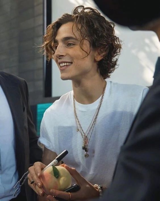 新晋全球首富,带货界最帅的男人