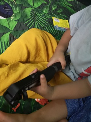 华为有线自拍杆的使用方法及操作,华为手机用自拍杆的使用方法图解