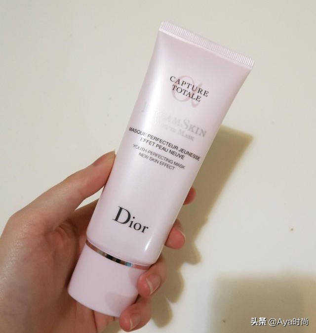 心爱的迪奥化妆品的使用心得，分享给大家，祝大家每天都美丽哦！