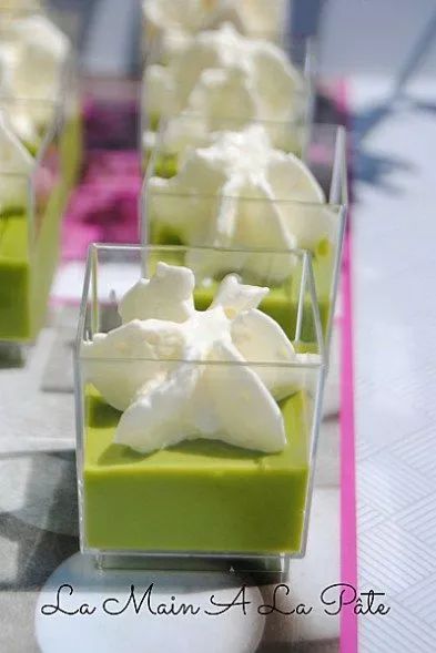 泫雅牛油果绿两件套,泫雅牛油果绿穿搭