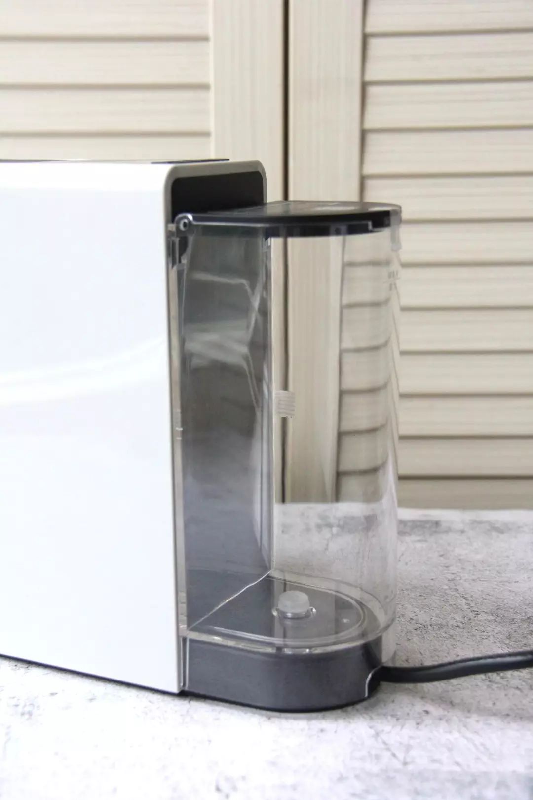 今天开箱一款便携胶囊咖啡机,mini胶囊咖啡机便携