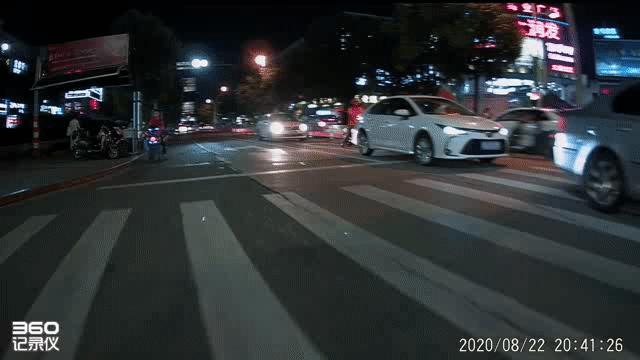 流媒体行车记录仪不防眩目,双录流媒体记录仪