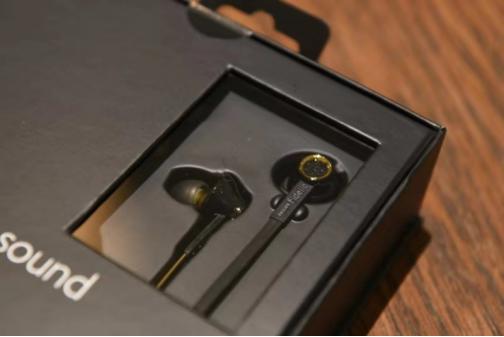 飞利浦fideliom1耳机评测,飞利浦s2有线耳机评测