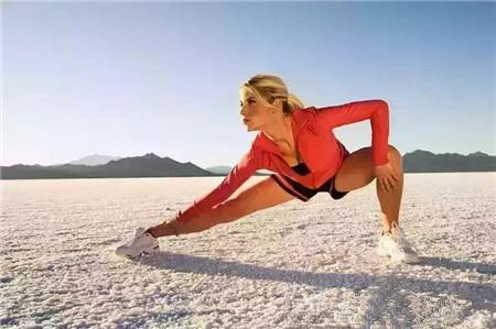 小腿粗怎么办？拉伸准没错~经典瘦小腿拉伸动作，每天拉伸瘦小腿