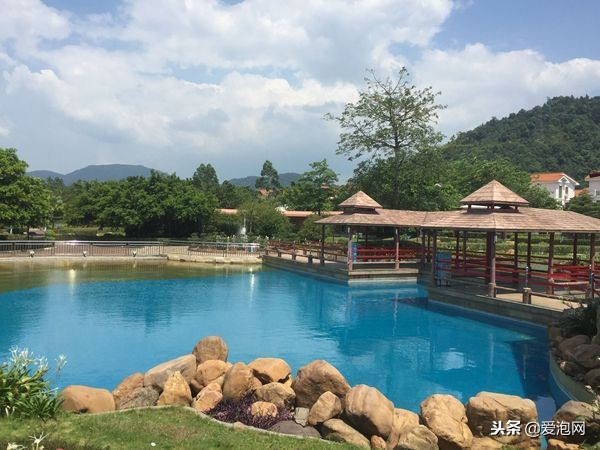 韶关野温泉旅游精品攻略,韶关新丰江源温泉旅游度假山庄