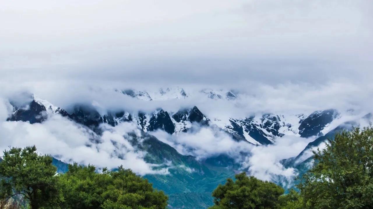 中国唯一不收费的高速公路,中国旅游风景最好的四条高速