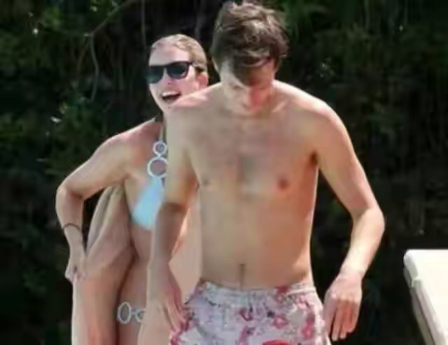 伊万卡秀身材,伊万卡海边秀身材