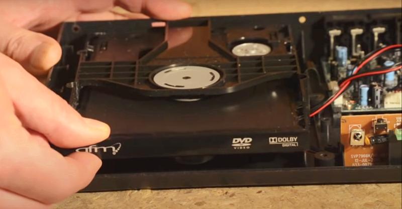 dvd机不出碟故障维修小技巧,dvd光盘放进去不转怎么解决