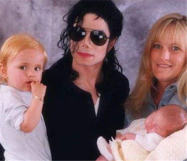 迈克尔杰克逊三子女现状如何?儿子遗传父亲,三子女都没黑人