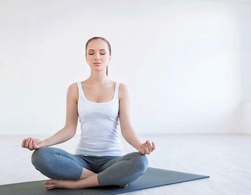 没时间去健身房怎么学瑜伽,没有午休快速恢复的瑜伽动作