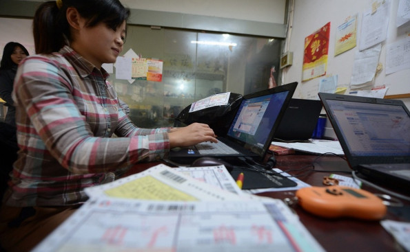 服装店实体店和网店利润,服装店和网店哪个更挣钱