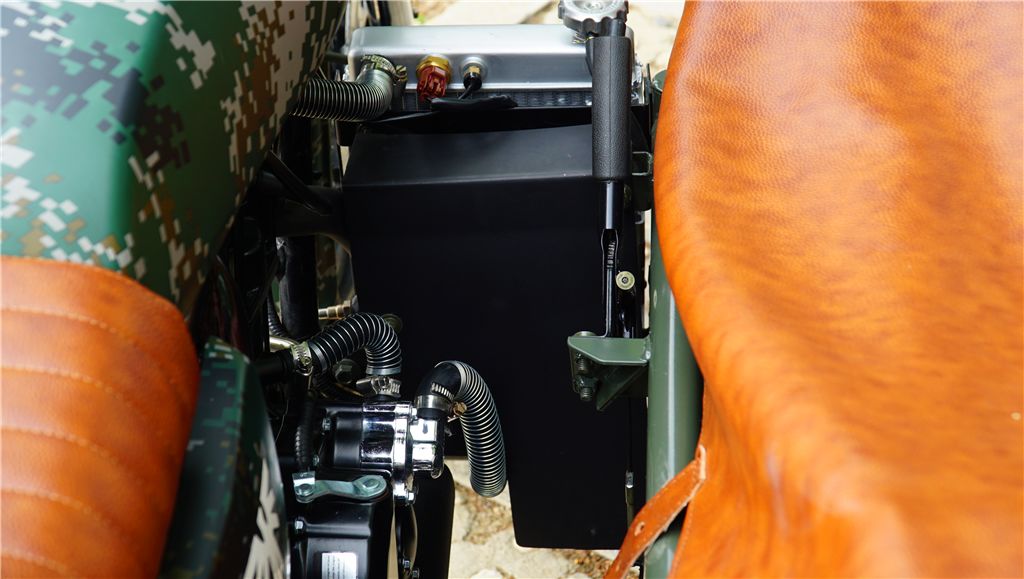 银钢300边三轮复古版缺点,银钢300挎斗三轮摩托车