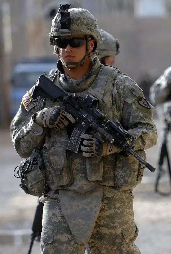 解放军装备防弹衣,采购140万件防弹衣寓意什么