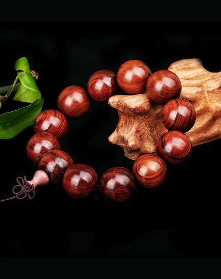 小叶红檀的鉴别方法,你了解南红吗