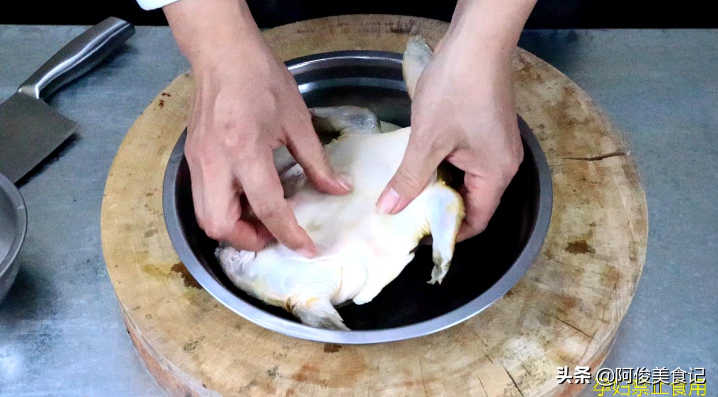 大厨清炖甲鱼最正宗的做法,甲鱼如何宰杀和做甲鱼汤