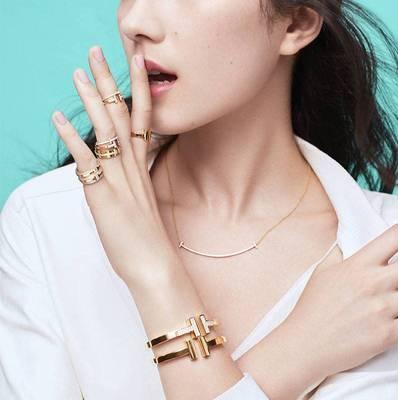 女性黄金手镯多少克合适,黄金手镯选多少克的比较合适