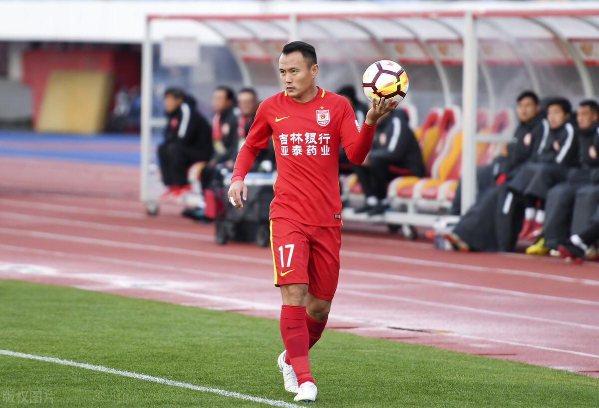 闀挎槬浜氭嘲鏃堕殧涓ゅ勾閲嶈繑涓秴,閬楁喚瓒崇悆涓秴