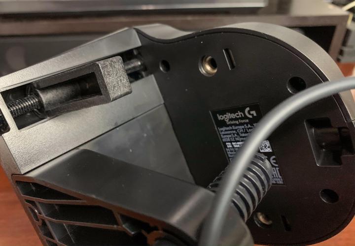 罗技g923力反馈怎么调,罗技g923方向盘指示灯不亮