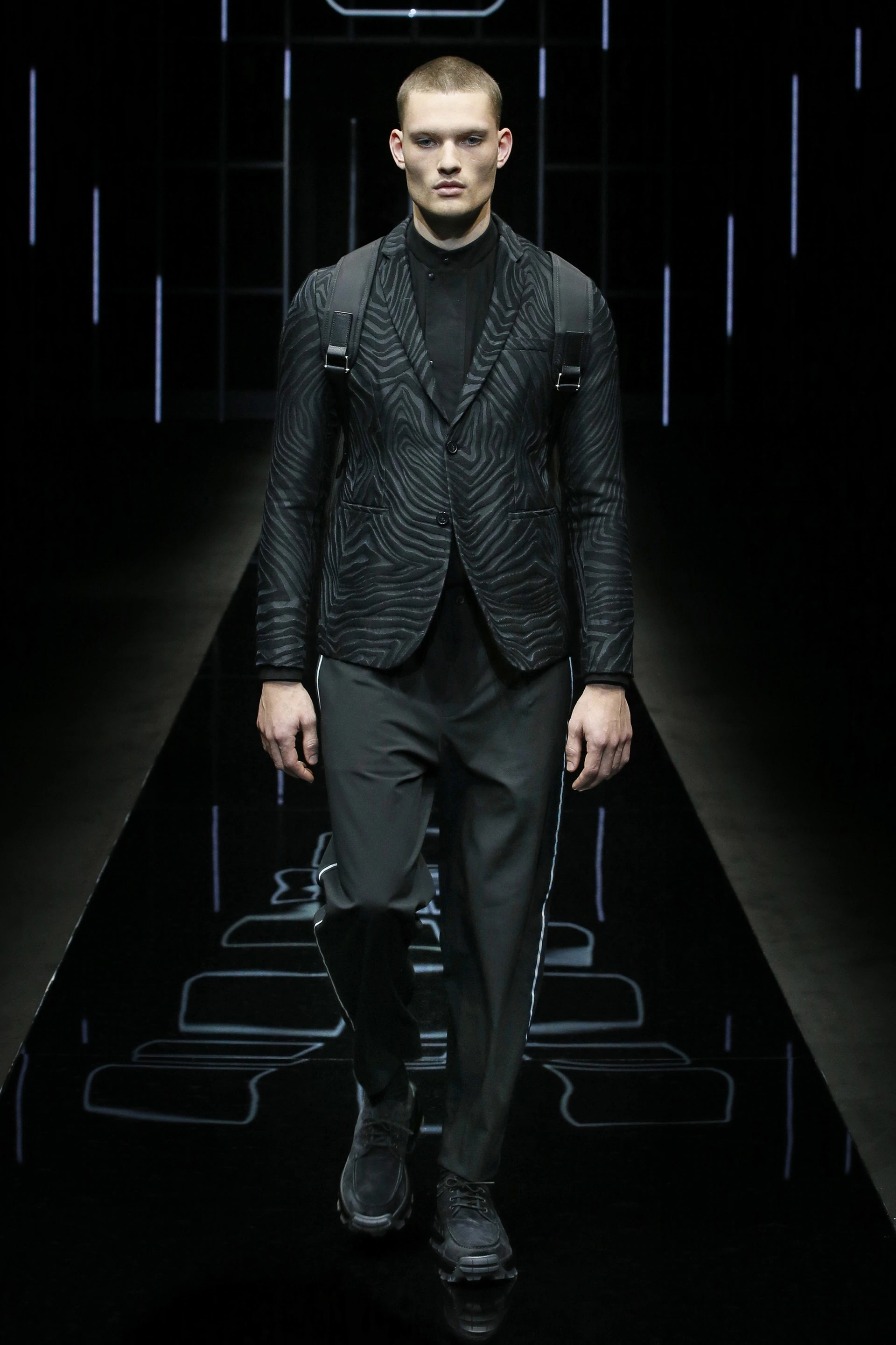 armani秀场男装秋冬2023,giorgioarmani男装胡歌