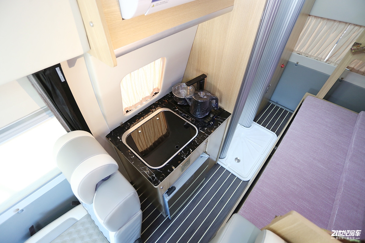 11.98万福田新风景g9房车,13万元左右的b型房车五菱房车