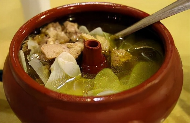 气血不足喝什么汤调理最好,这5款药膳健脾又养颜