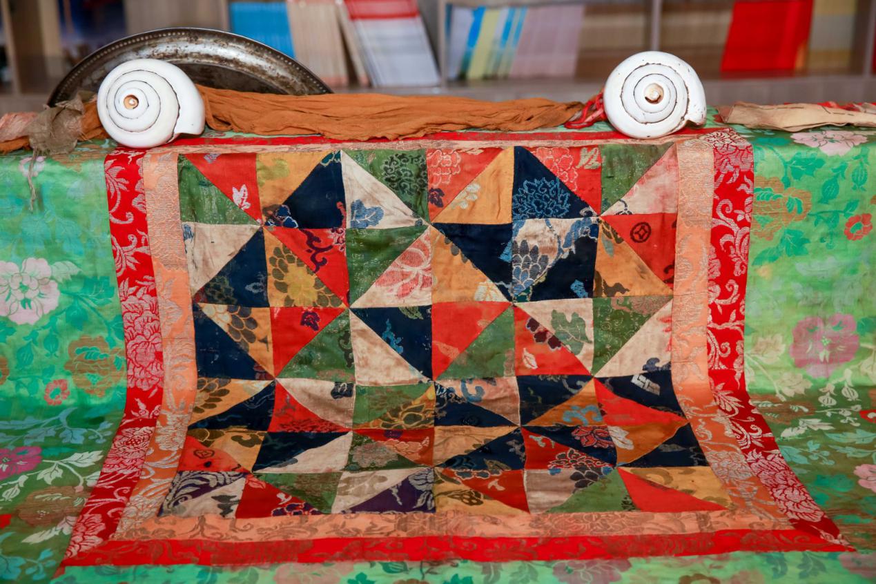 家族压箱底藏品引出色达商贸通道切片思考和探讨