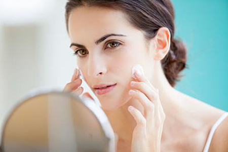 孕期长痘的正确消除方法,孕期长痘是什么原因怎么解决