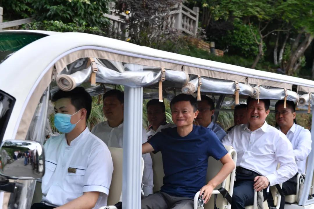 省委书记李锦斌视频连线马云合肥云火锅现场，明确“两个所有、一个全免”！