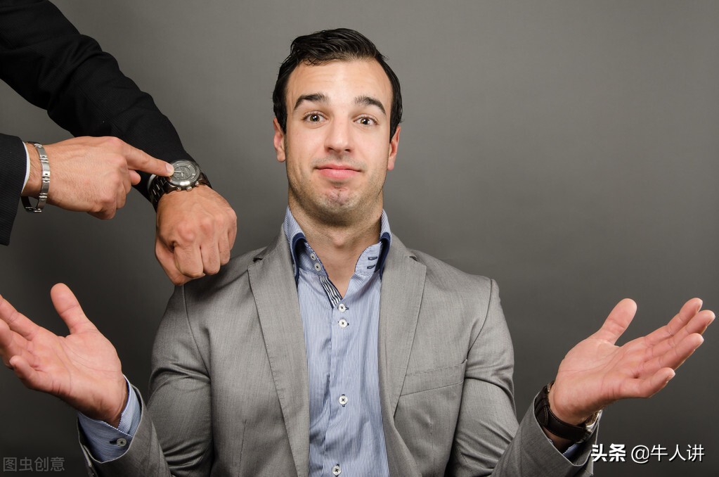 职场被同事排挤打压怎么办,职场中遇到同事们的排挤怎么办