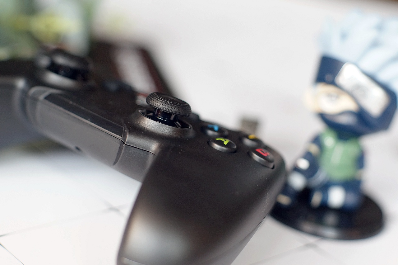 用键盘可以玩的手游,北通蝙蝠4无线版手感怎么样