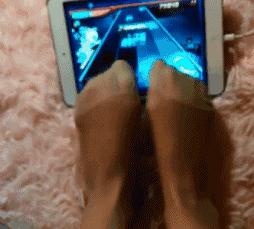 搞笑gif妹子的内心是崩溃的,搞笑gif妹子原来是个逗比