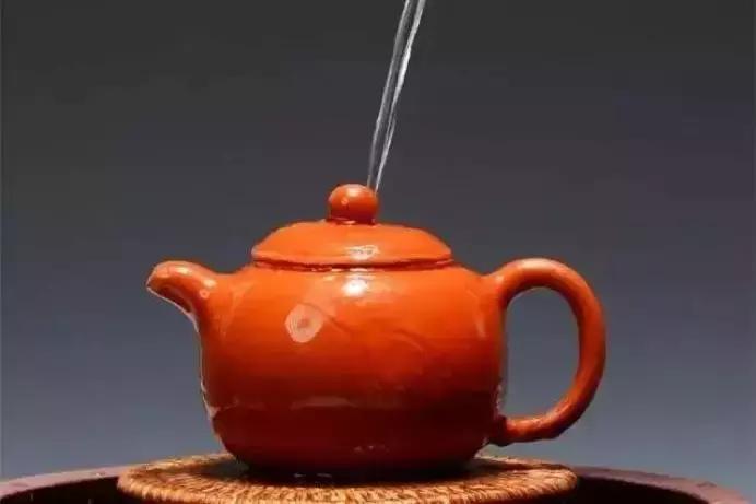 紫砂壶爆裂视频,紫砂壶爆炸是怎么回事
