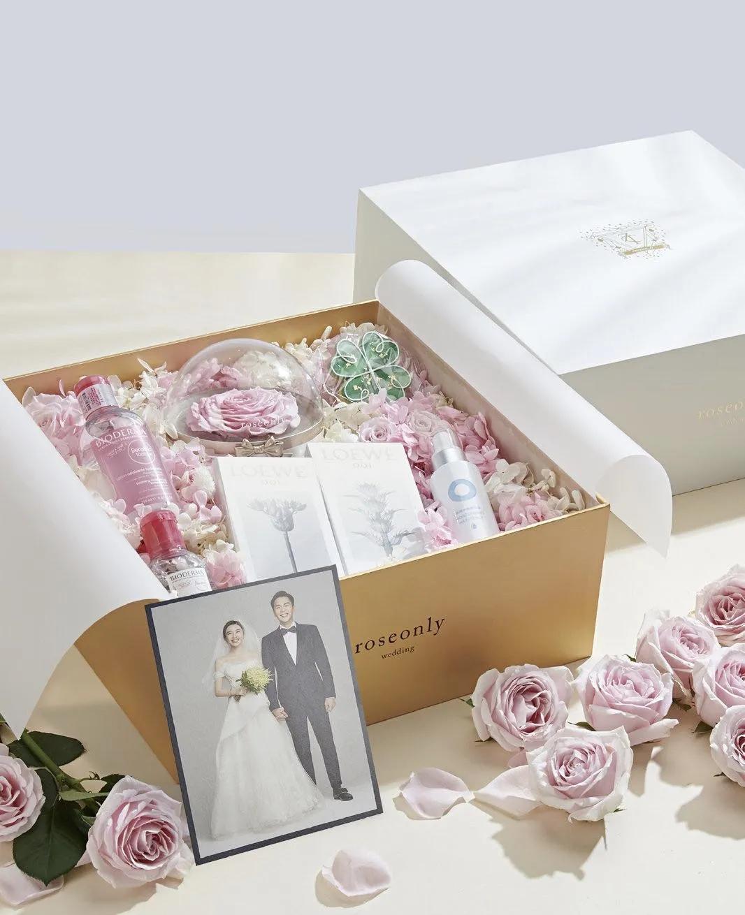 魔都爱情新地标！一生只爱一人的ROSEONLY，你敢送吗？