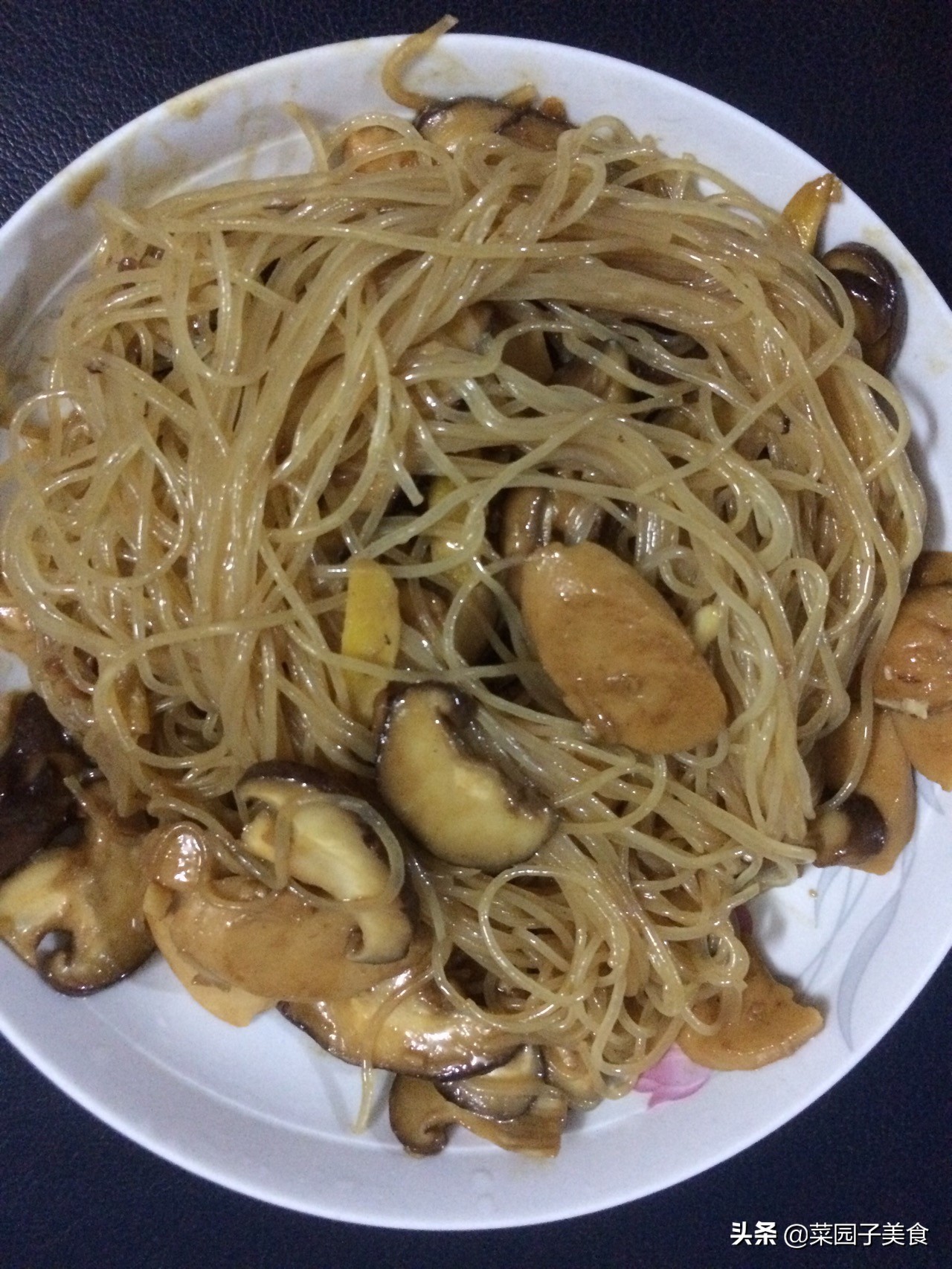 早餐米粉怎么做才香又回味,香菇米粉最简单做法