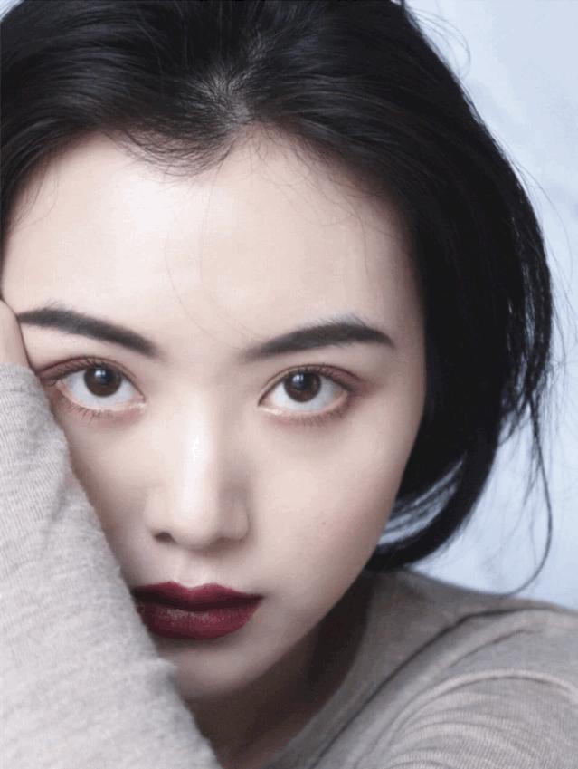 李佳琦推荐这个韩国牌子气垫真的好用,自然遮瑕轻薄、不卡粉脱妆