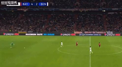 逗妹吐槽：C罗回曼联来养老？这明明是被啃老