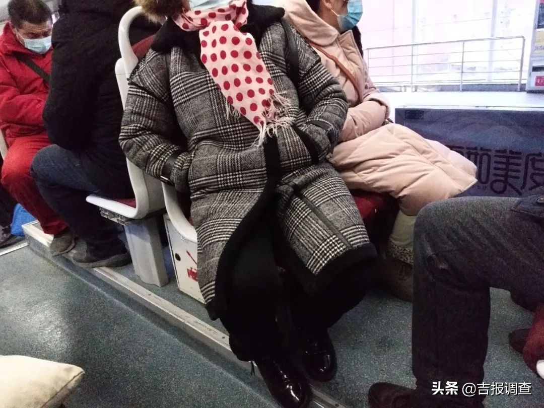 气温持续偏低！长春市民反映乘坐轻轨冻手冻脚，到底是怎么回事？