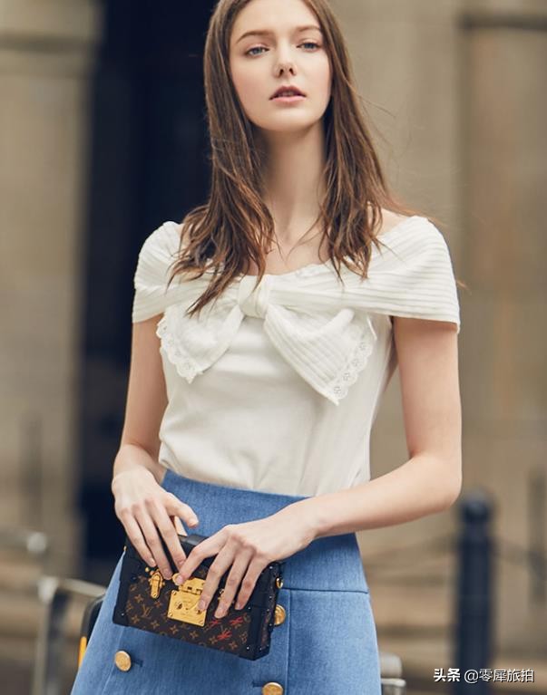 夏天穿上既好看又凉快的t恤衫,适合夏天穿的t恤风格