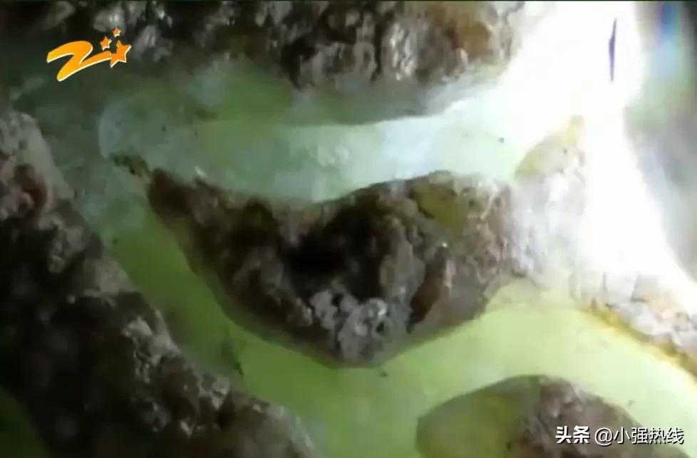 直播间里翡翠买回来不好看,直播间买翡翠货不对板