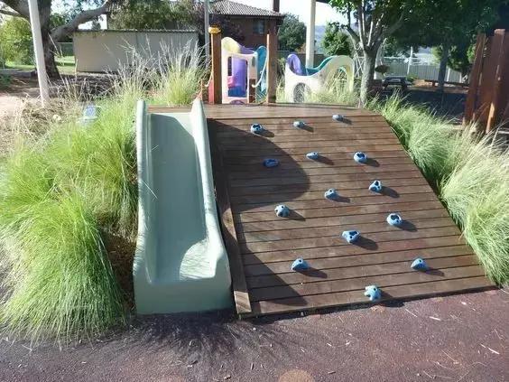 庭院的节奏感，来自于坡度的“琴键