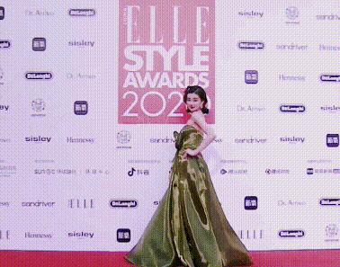 红毯造型，唐嫣林允的公主风不灵了？乔欣钟楚曦争做复古港风美人