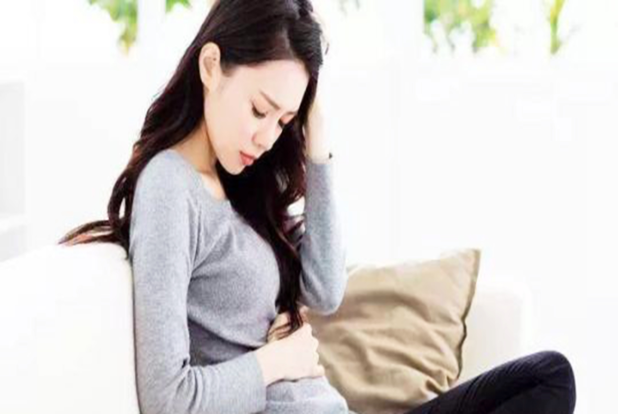 孕妇内裤呈黄绿色对胎儿有影响吗,怀孕后裤子上有血丝