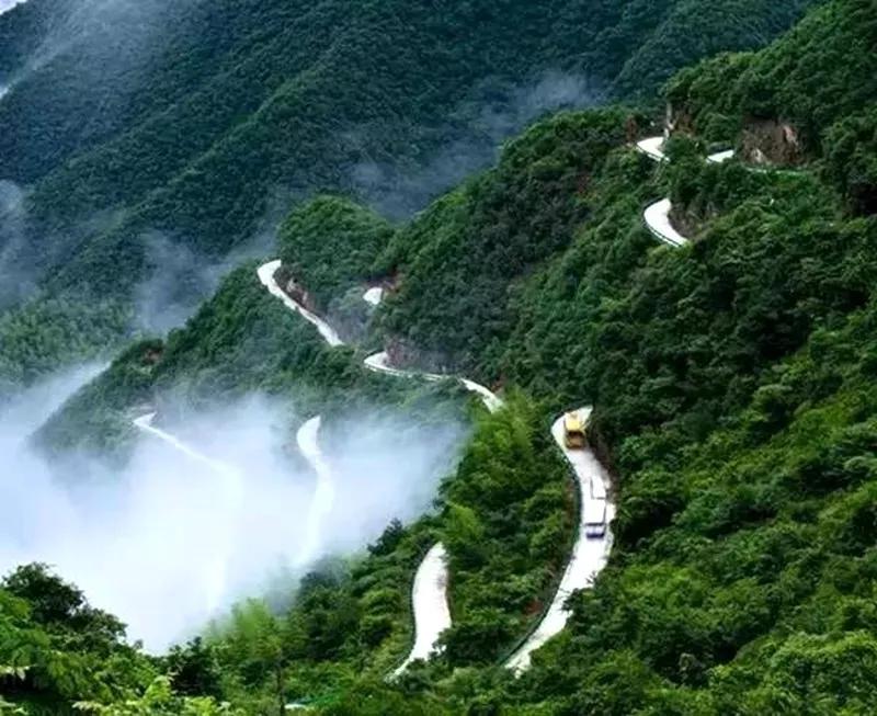 皖南川藏线自驾游攻略月亮湾酒店,皖南川藏线月亮湾桃花潭怎么玩