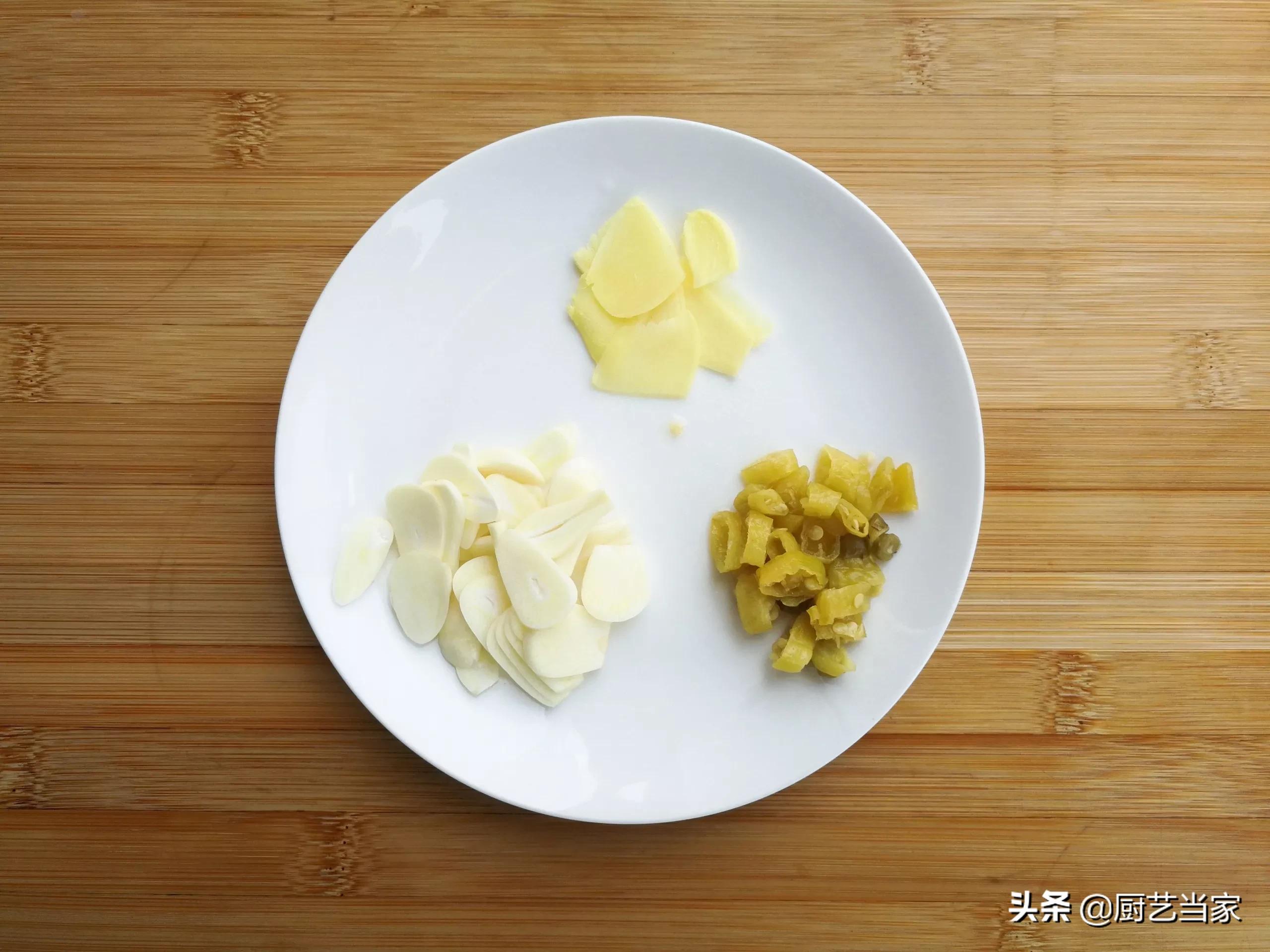 麻辣酸菜滑肉汤的做法,酸菜鲈鱼鱼片怎么腌制比较嫩