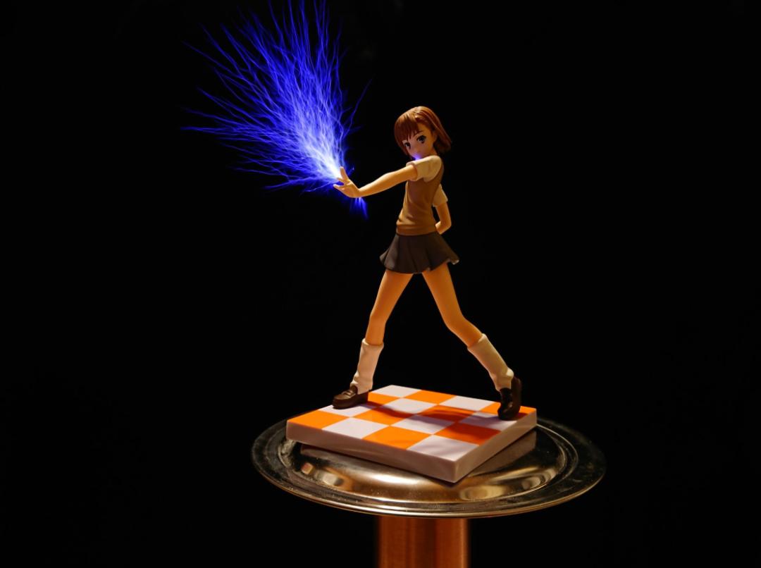 日本网友制作硬核手办，这个炮姐真的会放电