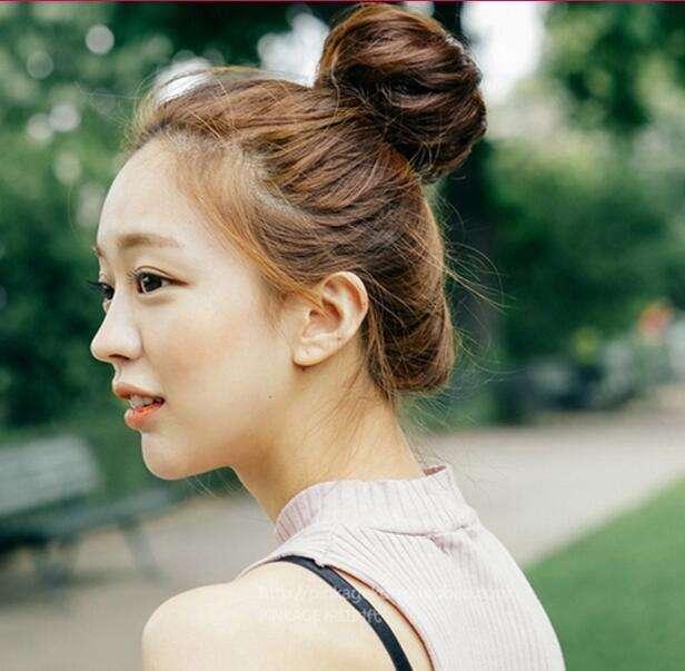 发质较硬女生好看的发型,发质软不蓬的女生适合什么发型