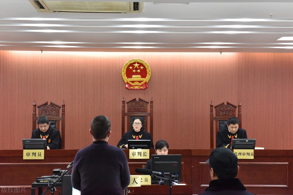 丈夫将妻子割喉获刑,湖南男子离婚将妻子刺死后续