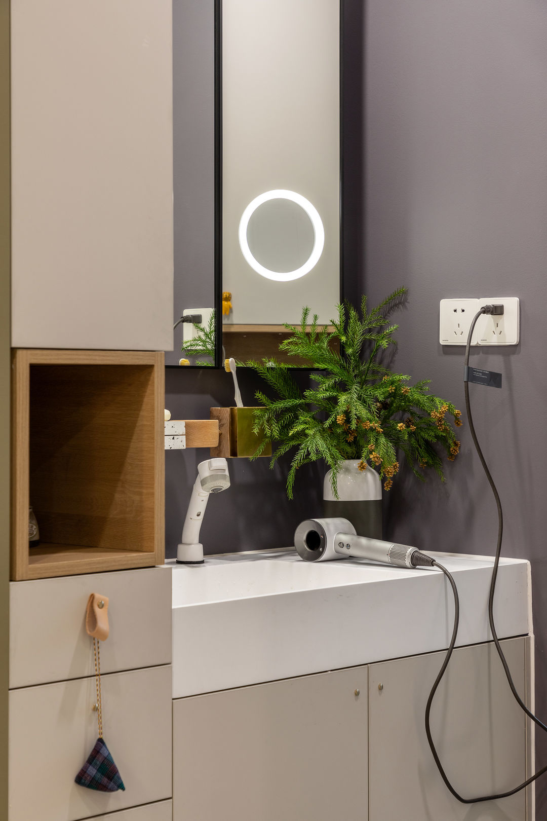 越来越多人舍弃客厅不买茶几,越来越多人舍弃电视墙